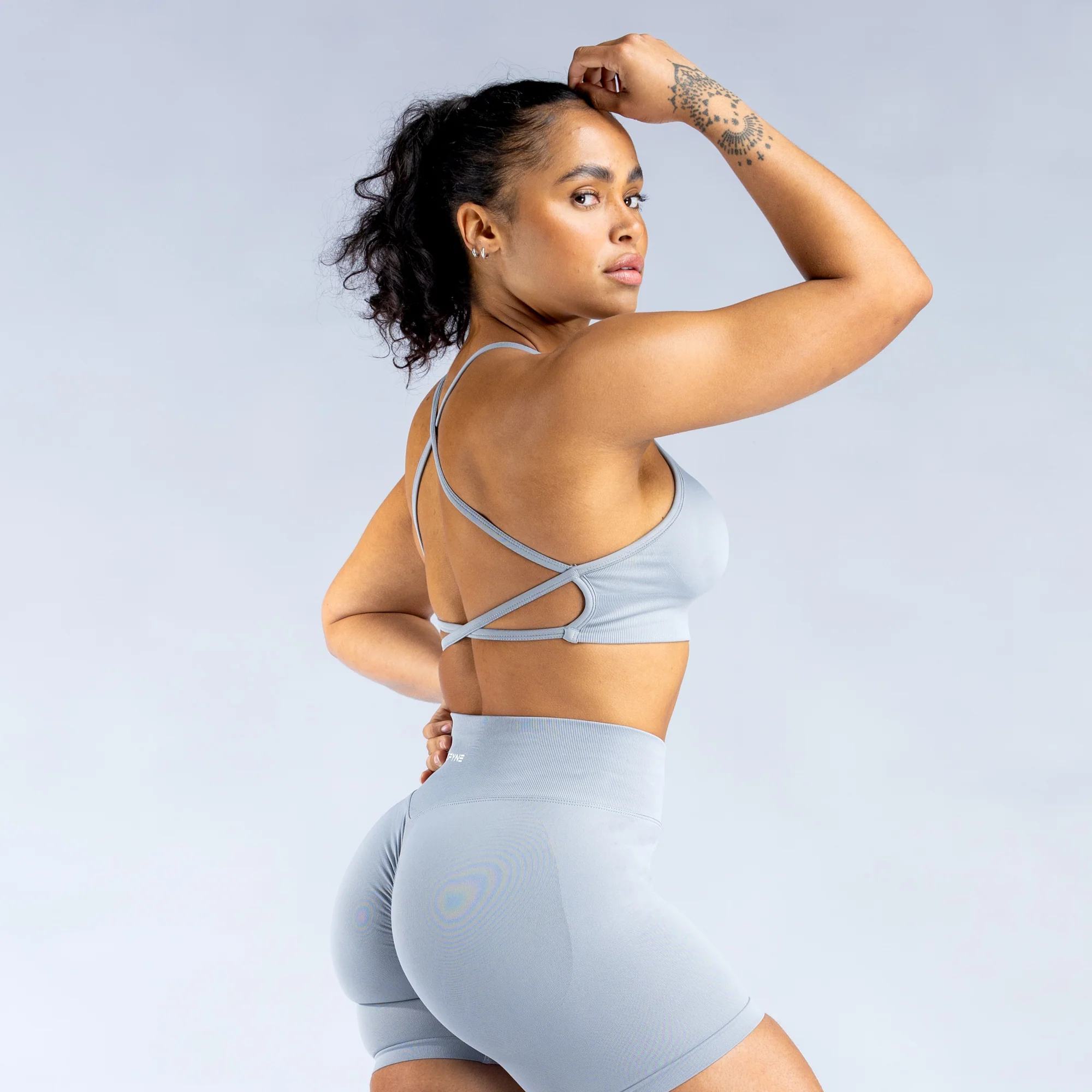 Dynamic Backless Sports Bra - Image 5